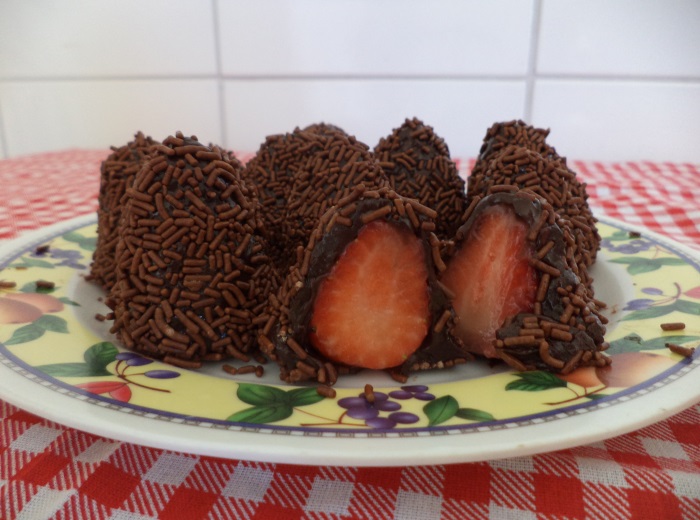 Coxinha de Brigadeiro com Morango