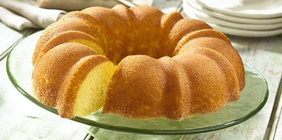 Bolo de fubá com erva doce