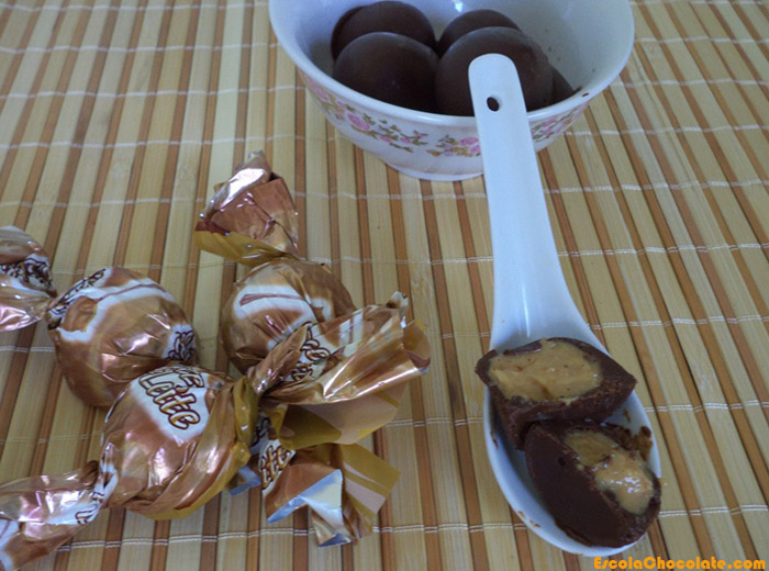 Bombom de Doce de Leite com Coco