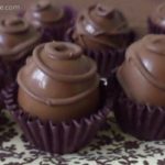 Como fazer bombom de chocolate