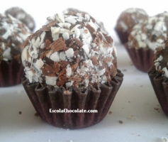 Receita de Brigadeiro Gourmet (fácil e delicioso)