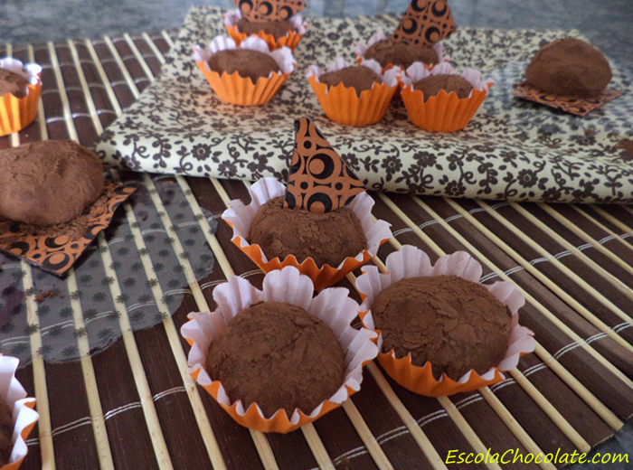 Receita fácil de Brigadeiro Gourmet Amargo