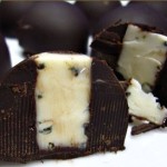 Bombom de creme coberto com chocolate ao leite