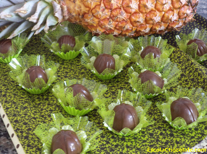 Receita de Bombom Cremoso de abacaxi