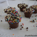 Brigadeiro de colher no copinho de chocolate: receita fácil