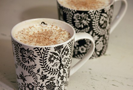 Como fazer chocolate quente branco – com um gostinho de laranja