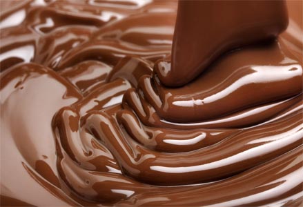 Como fazer chocolate caseiro: em barra e em pó