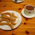 Churros recheados com brigadeiro