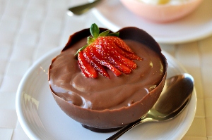 copinho de chocolate com sorvete