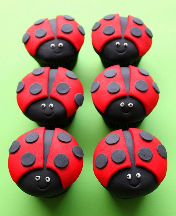 cupcake joaninha
