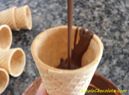 preenchendo casquinha