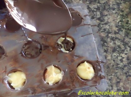 recheando os bombons